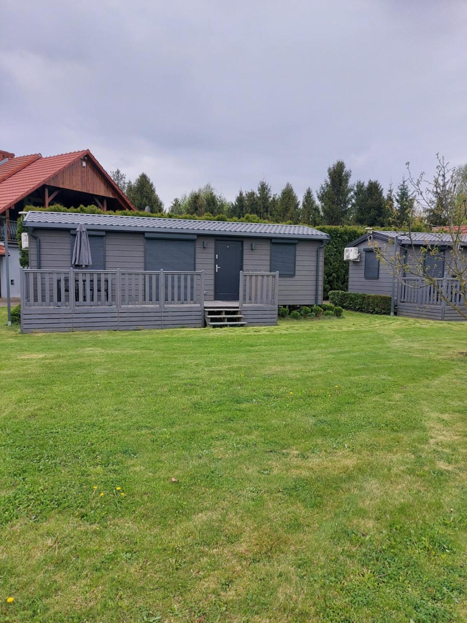 Nowoczesny Domek Letniskowy Zator Exterior foto